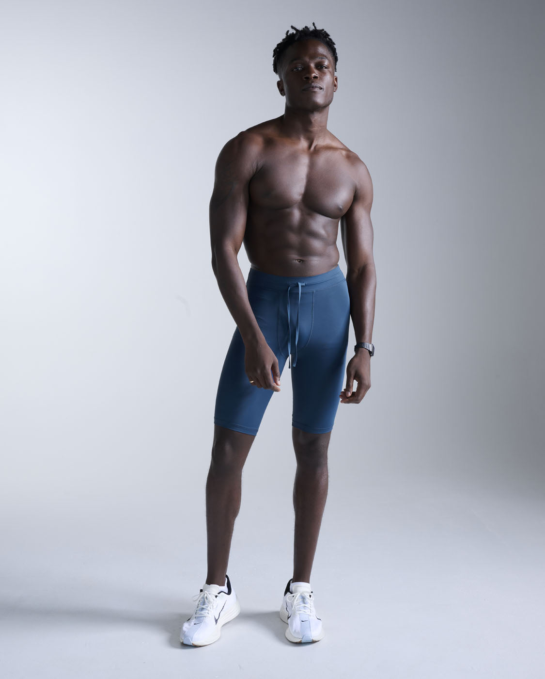 2xu-aero-mesh-compression-shorts-shorts-compressivi-con-tasche image 3