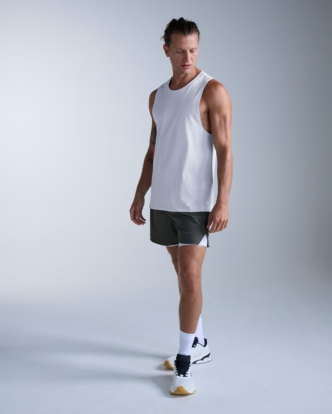 2xu-motion-cotton-flex-canotta-uomo image 2