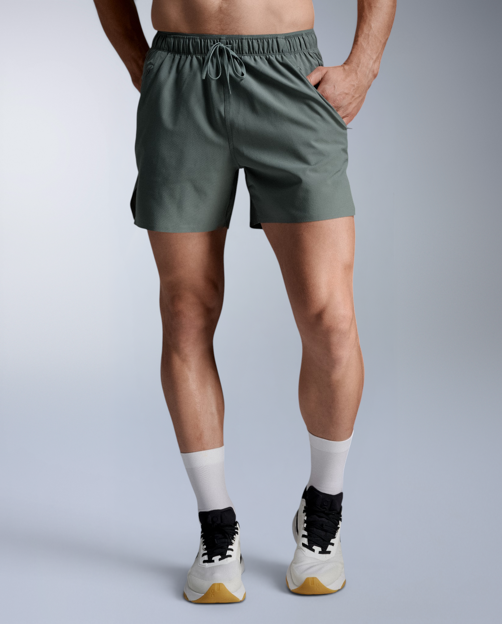 2xu-motion-5-inch-unlined-shorts-pantaloncini-training-corti-uomo image 5
