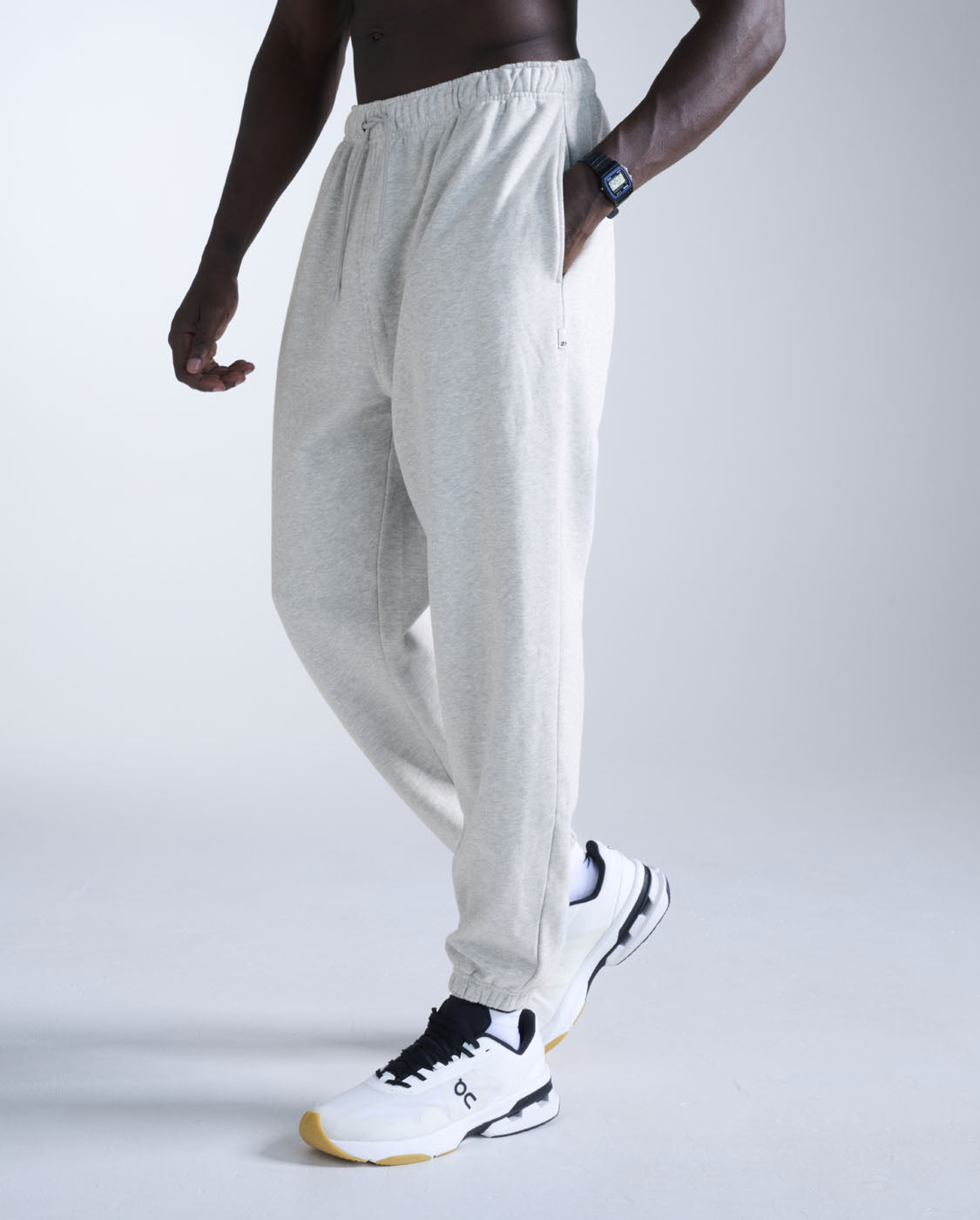 2xu-ez-oversized-organic-cotton-trackpants-pantaloni-tuta-uomo-grigio image 2