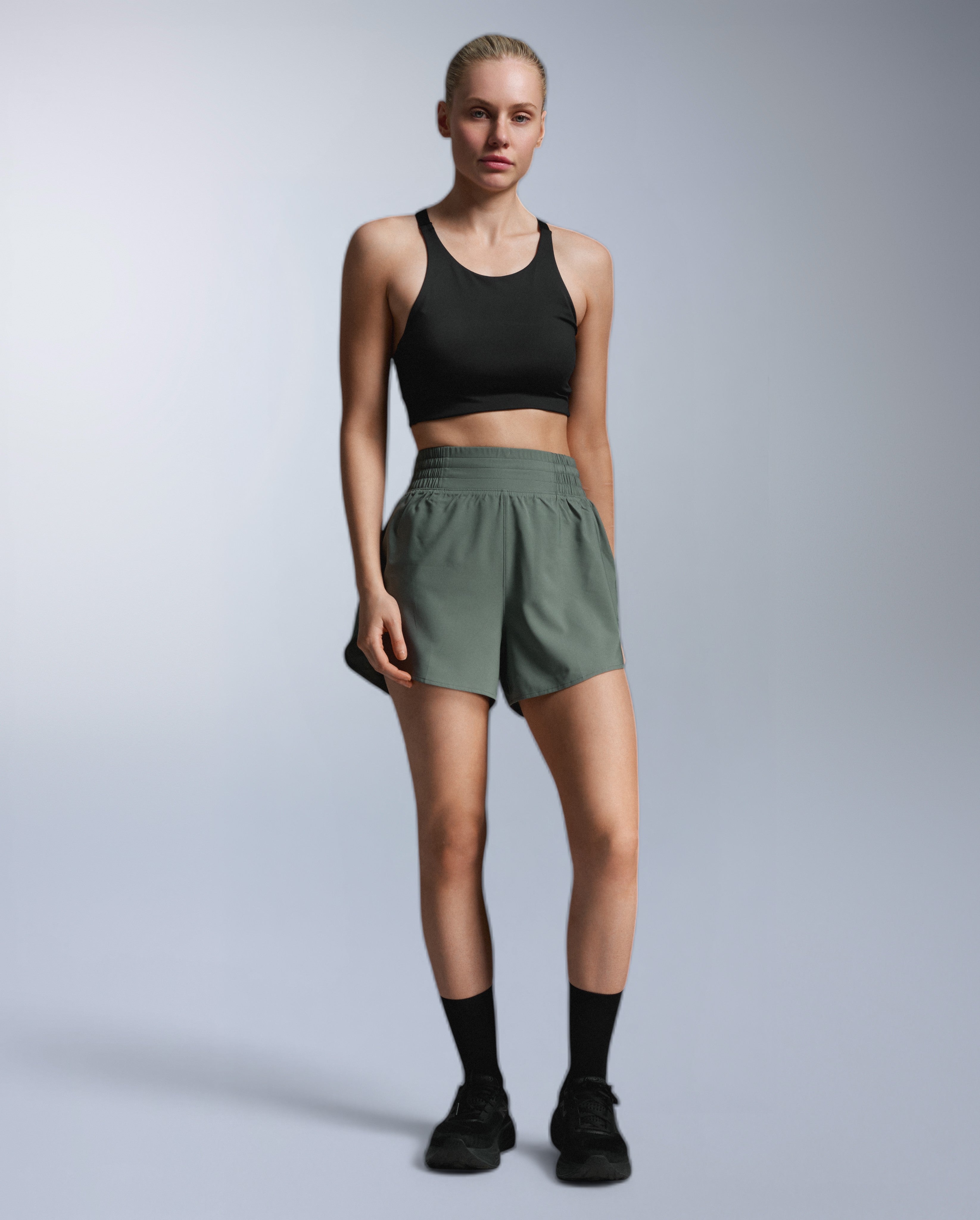 2xu-aero-hi-rise-4-inch-shorts-shorts-running-donna-verdi image 4