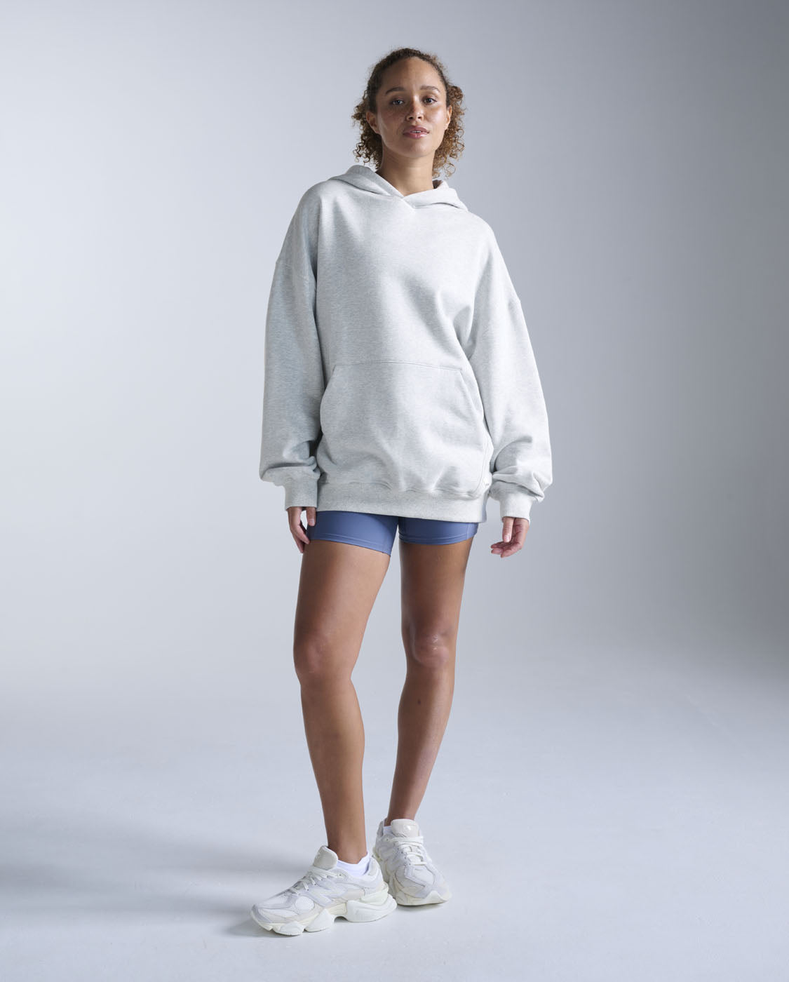 2xu-ez-oversized-organic-cotton-hoodie-felpa-unisex image 5