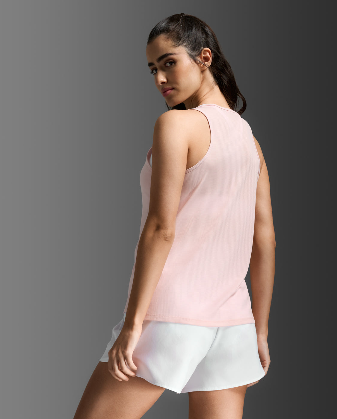 2xu-aero-singlet-donna-canotta-running-traspirante-slim-fit image 3
