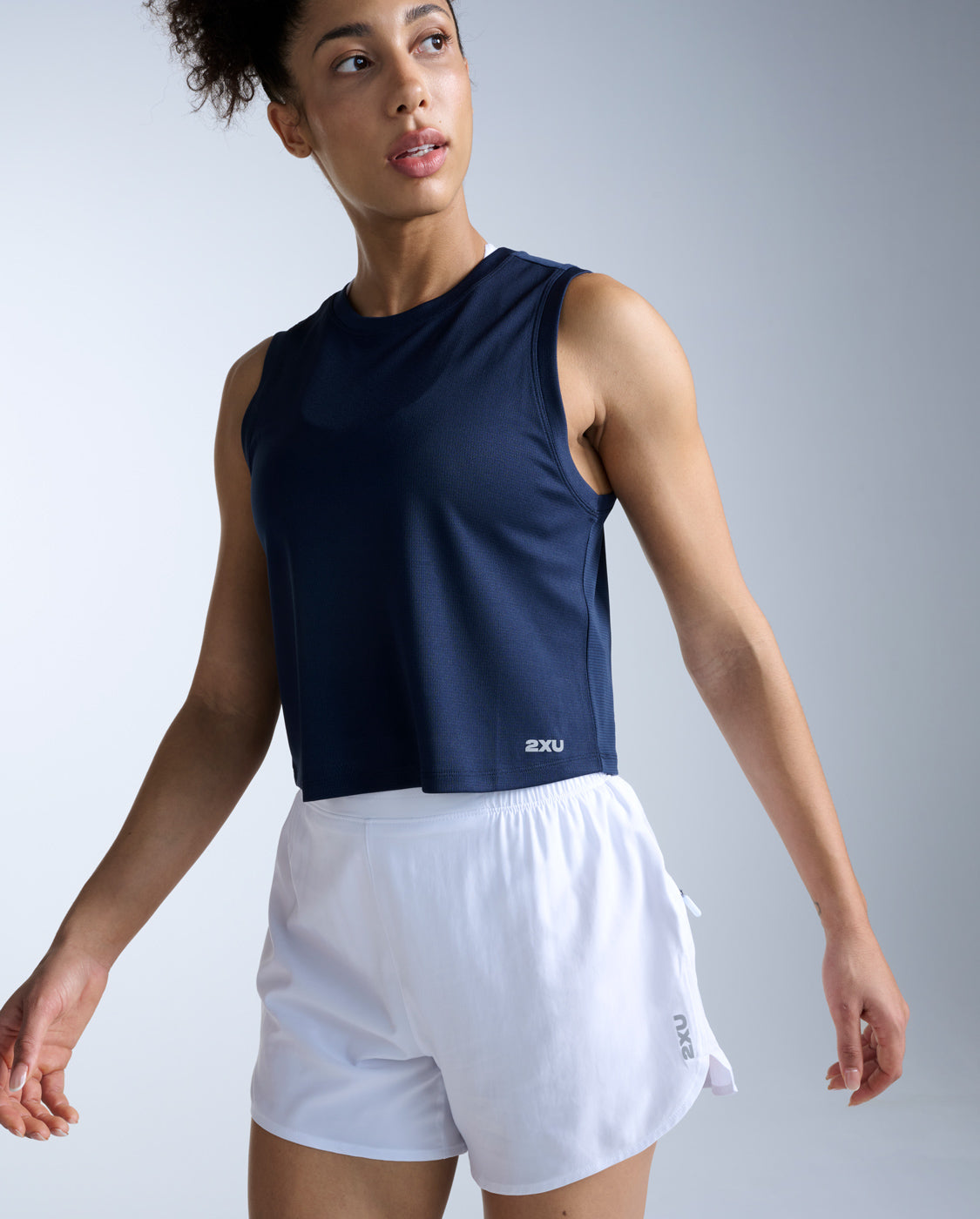 2xu-aero-mesh-crop-tank-canotta-running-donna-blu image 3