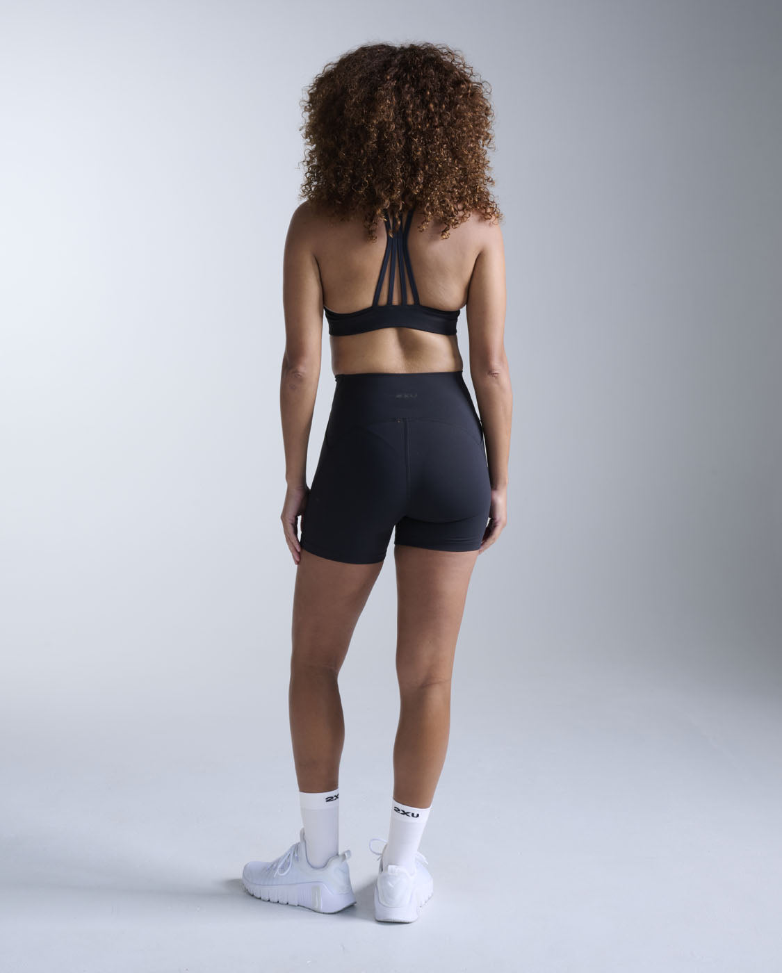 2xu-flex-hi-rise-compression-4-inch-short-shorts-compressione-donna-neri image 7
