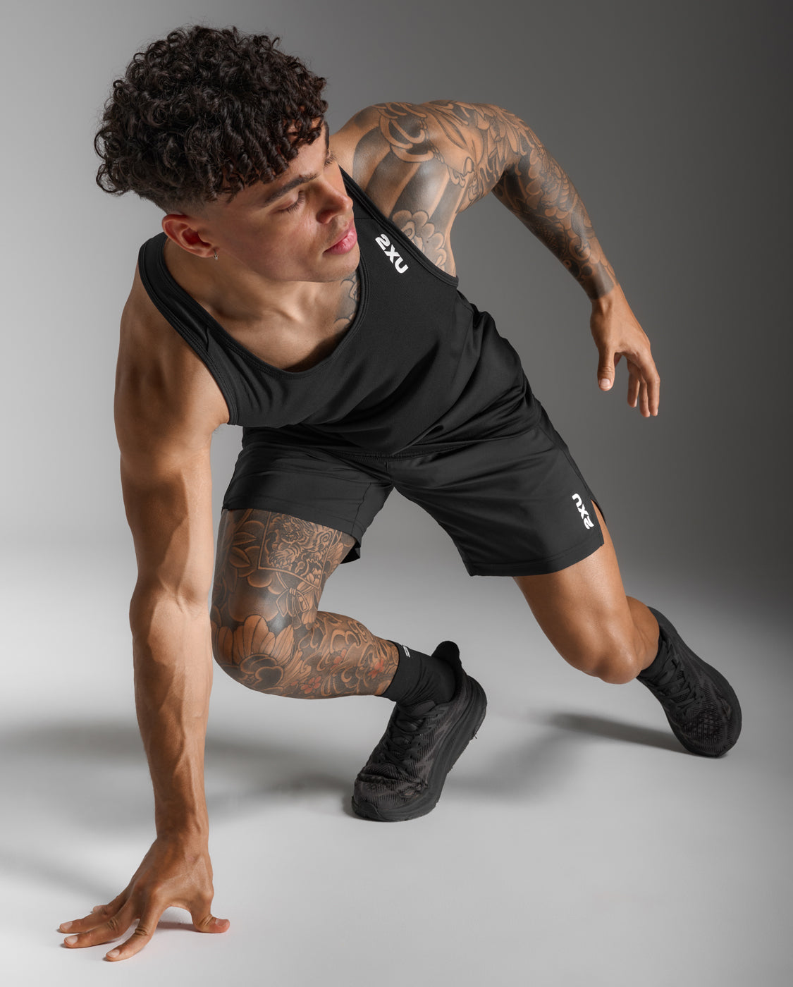 2xu-aspire-singlet-uomo-nero-canotta-running image 7