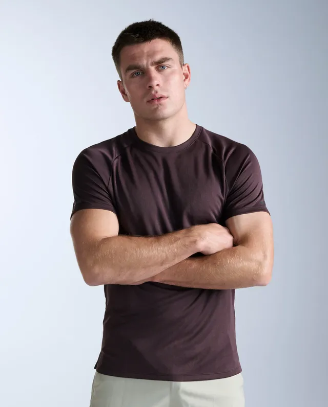 2xu-aero-tee-maglietta-running-uomo-slim-marrone image 1