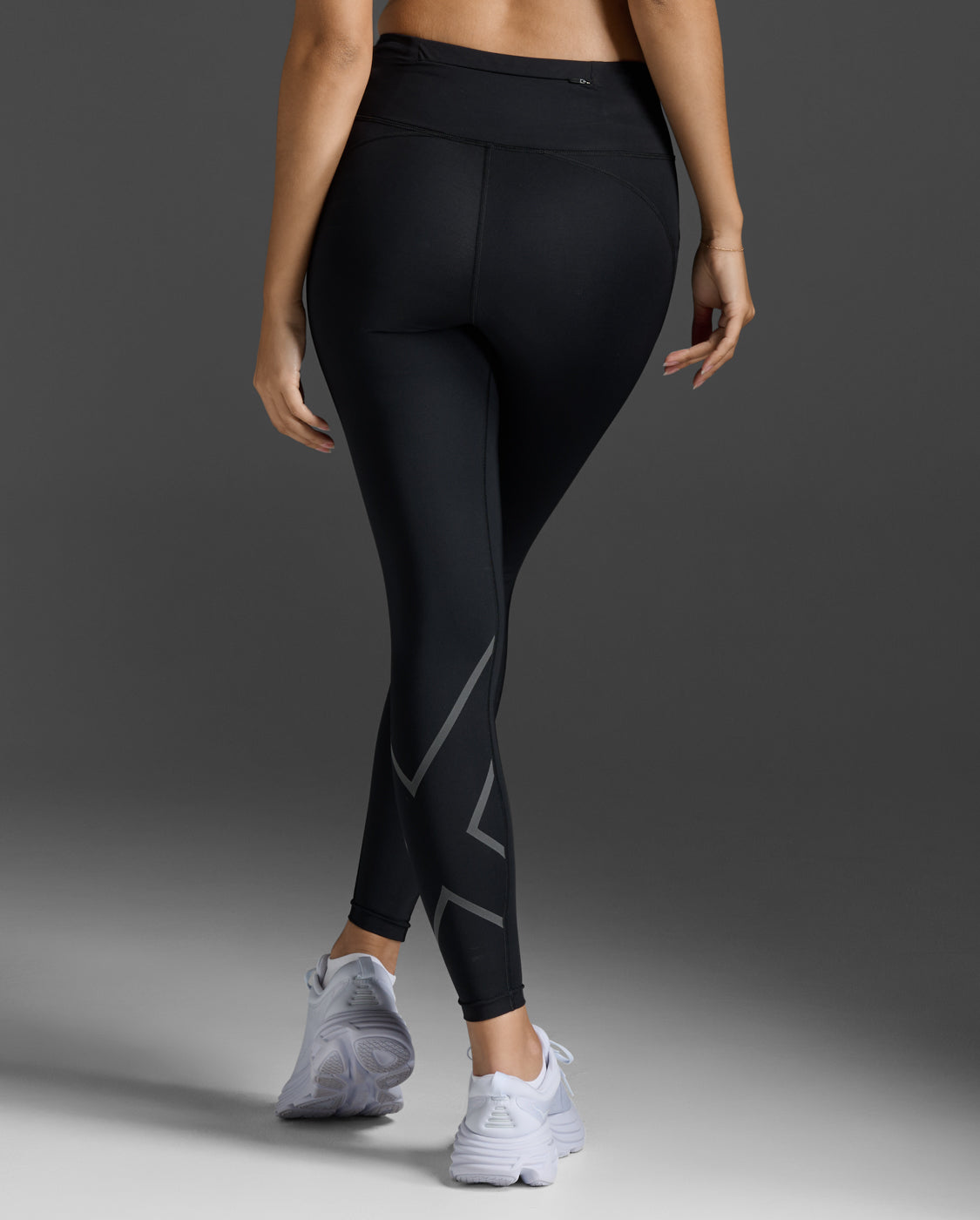 2xu-aero-hi-rise-tights-compressione-donna-nero image 3