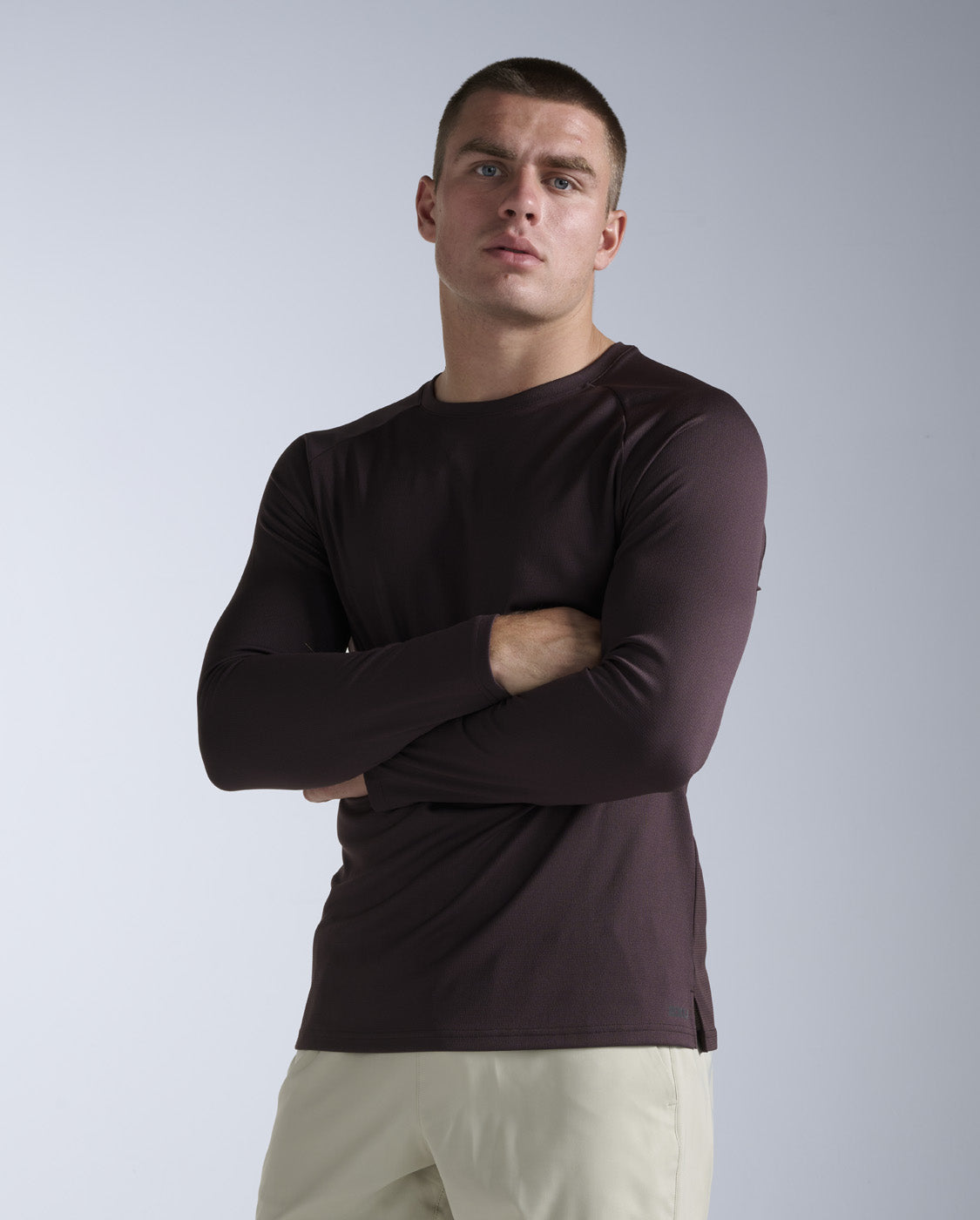 2xu-aero-long-sleeve-uomo-marrone image 2