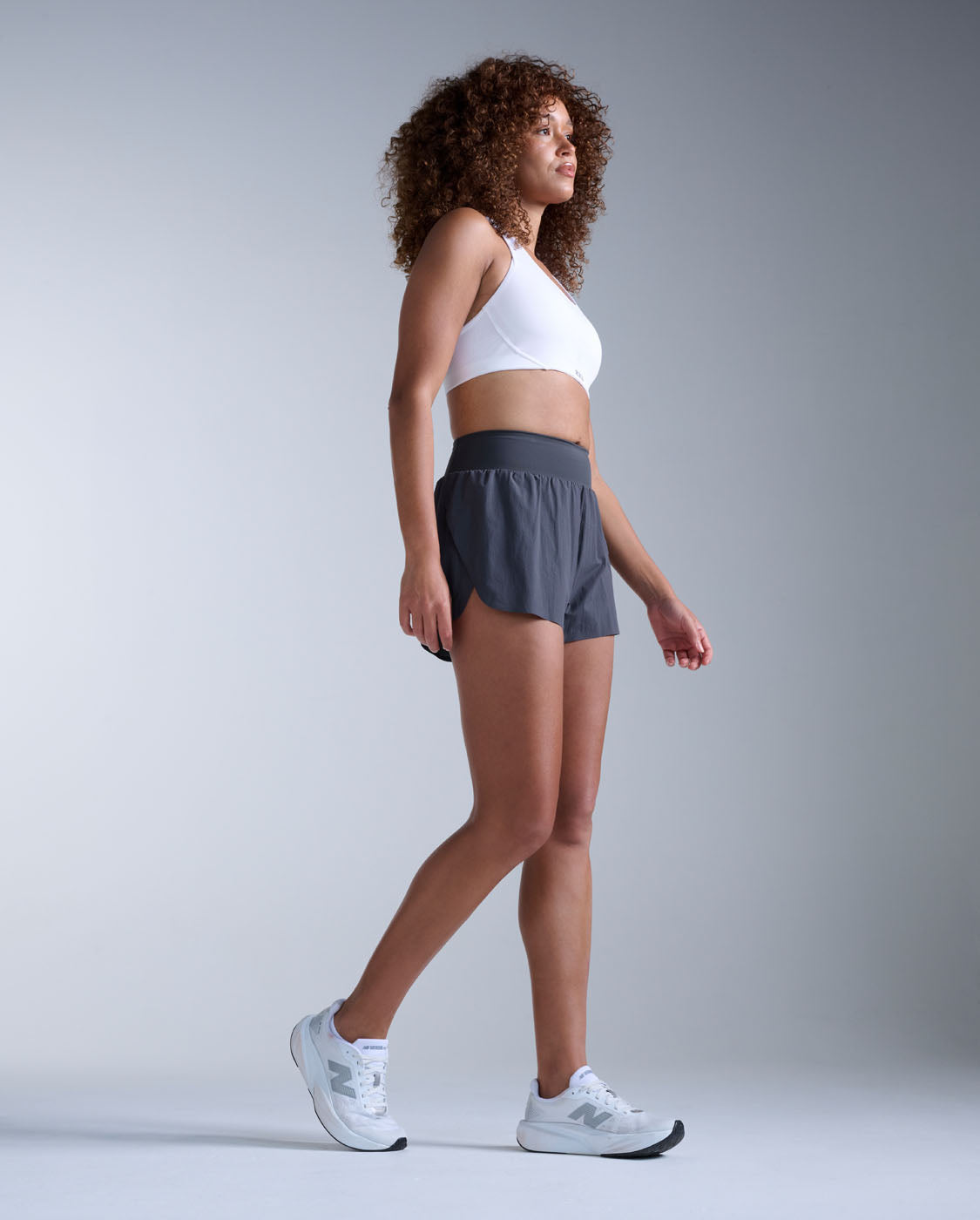 2xu-light-speed-hi-rise-shorts-3-pollici-running-blu image 5