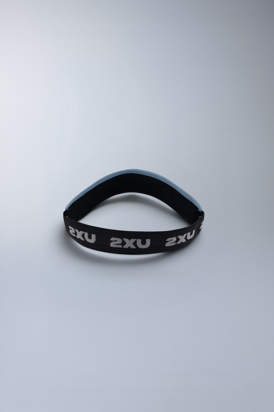 2xu-performance-visor-visiera-running-blu-unisex image 3
