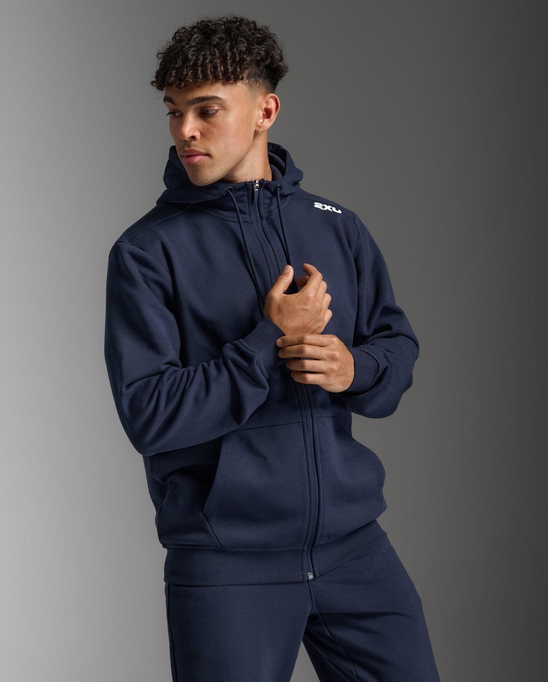 2xu-aspire-felpa-full-zip-hoodie-uomo-blu-navy image 5