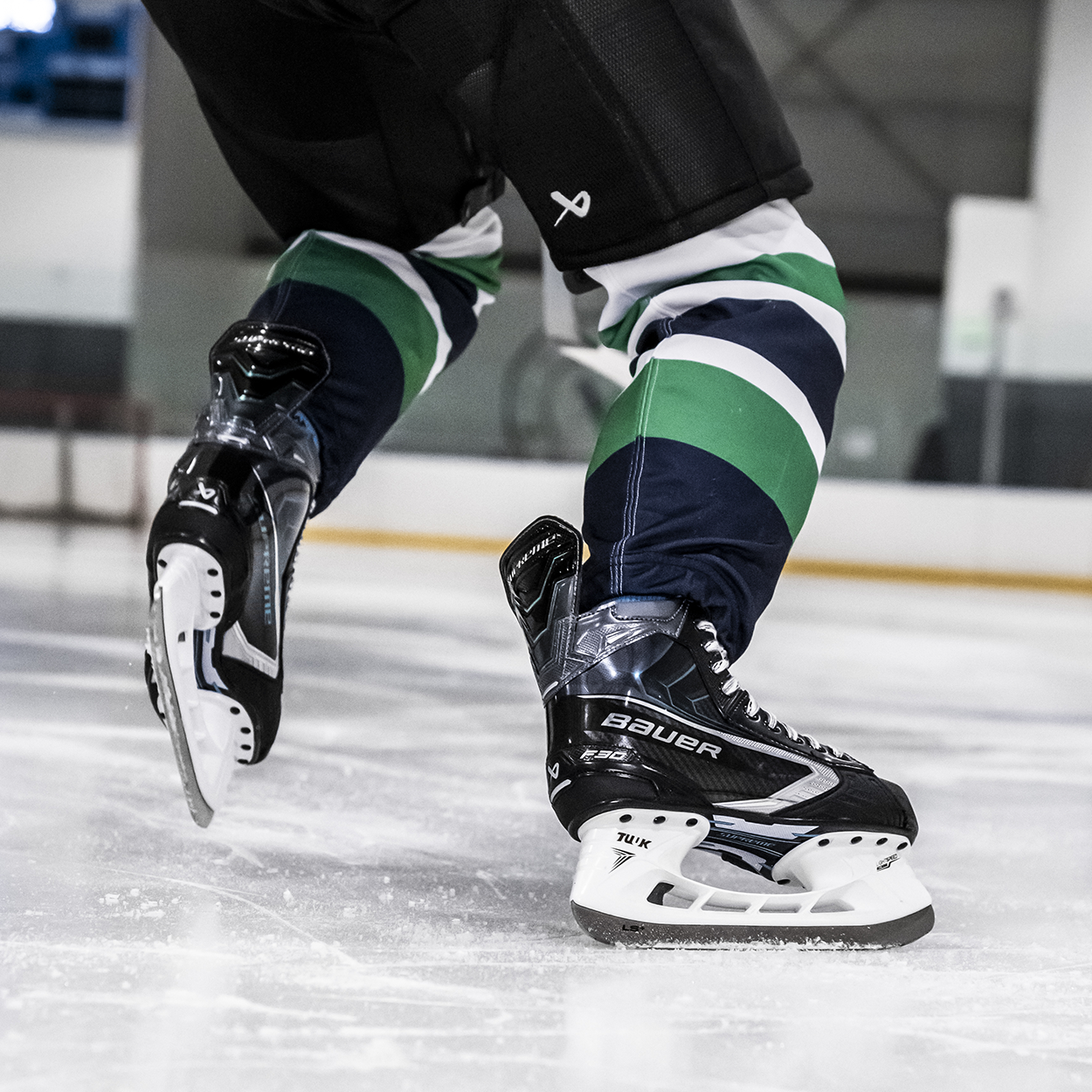 bauer-supreme-f30-pattini-hockey-ghiaccio-junior image 6