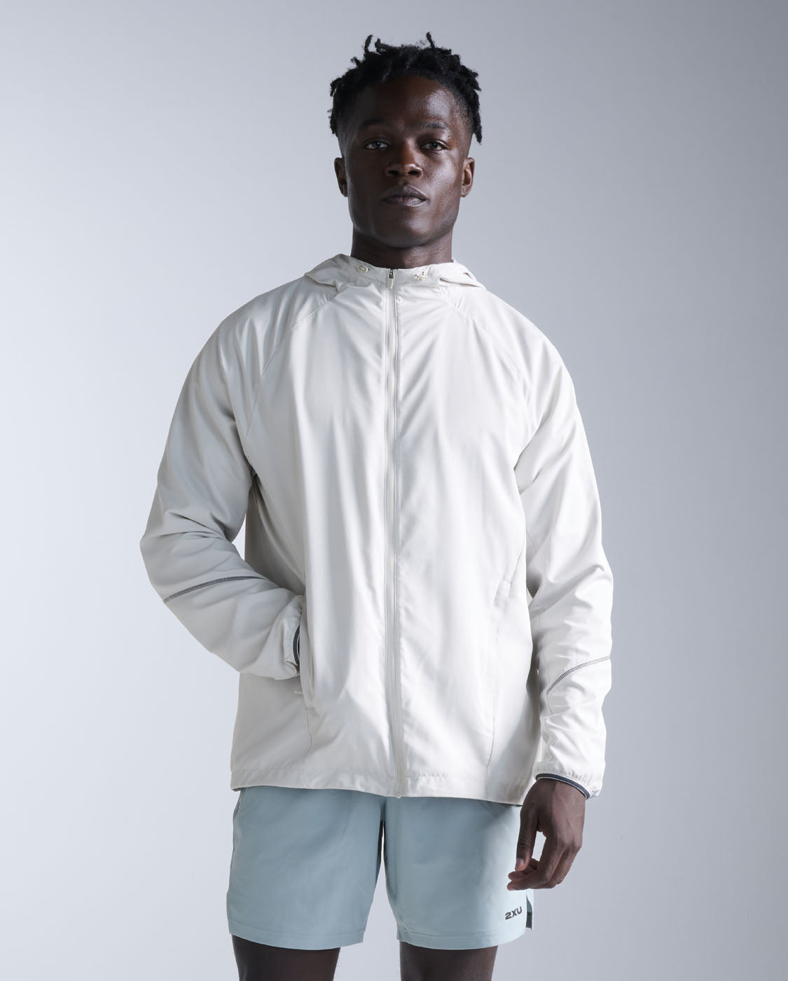 2xu-aero-hex-windbreaker-uomo-slim-antivento-running-grigio image 1