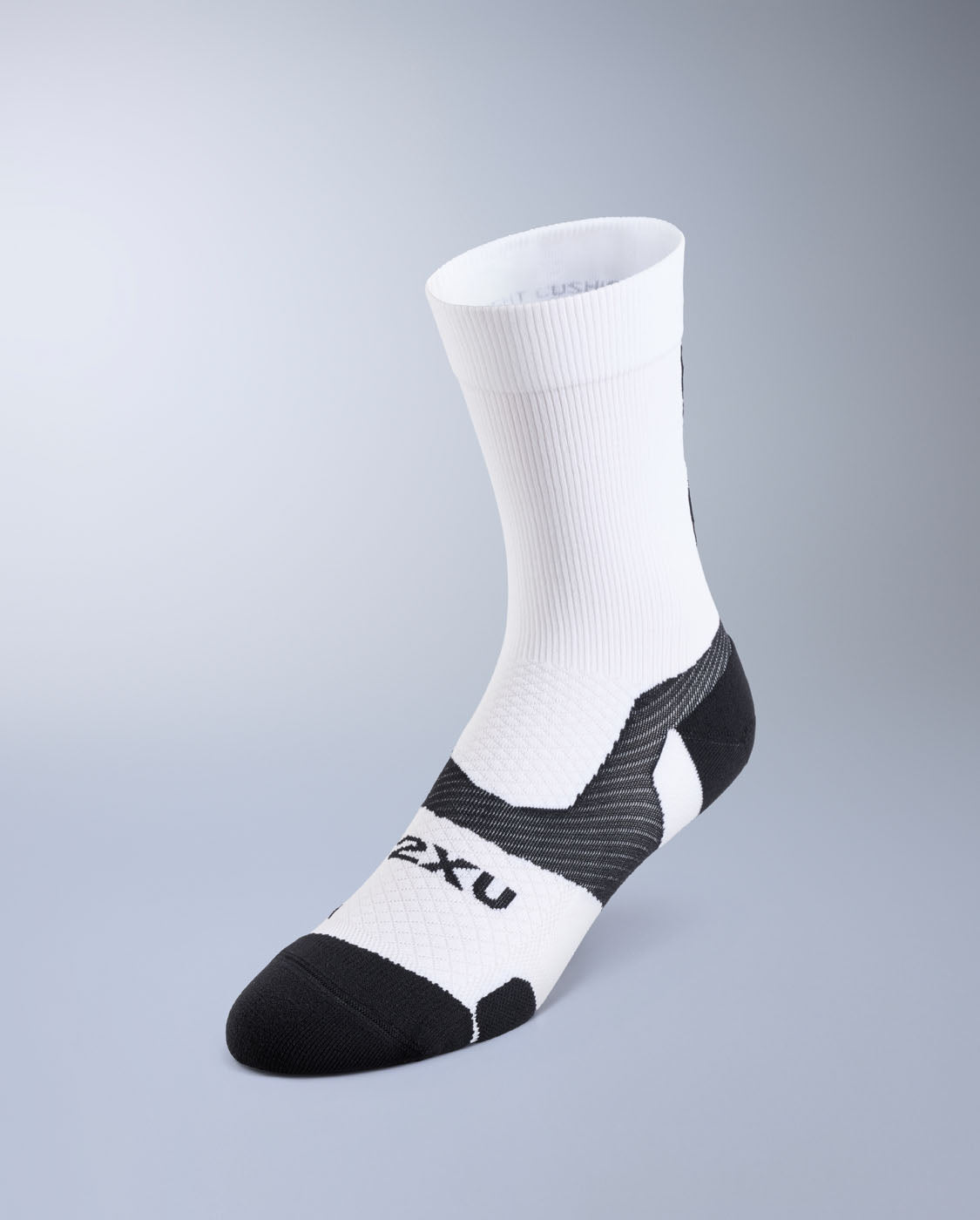 2xu-vectr-light-cushion-crew-socks-calze-running-bianche-unisex image 1