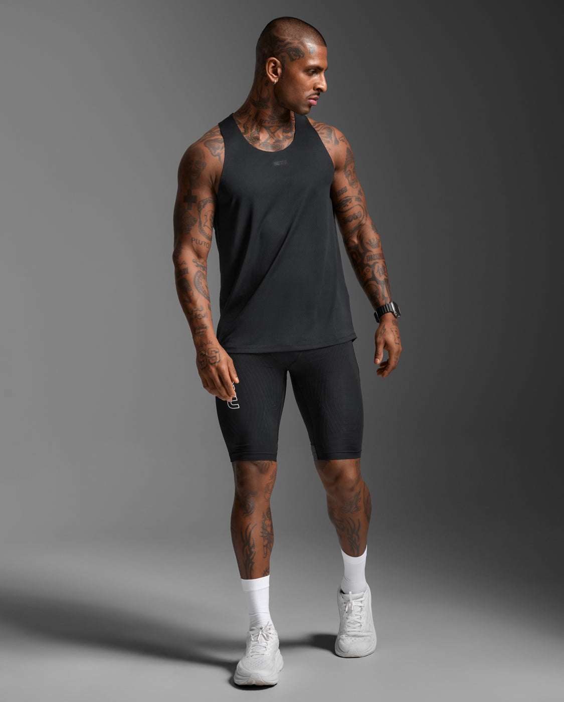 2xu-light-speed-tech-singlet-canotta-running-nero-ultraleggera-riflettente image 2