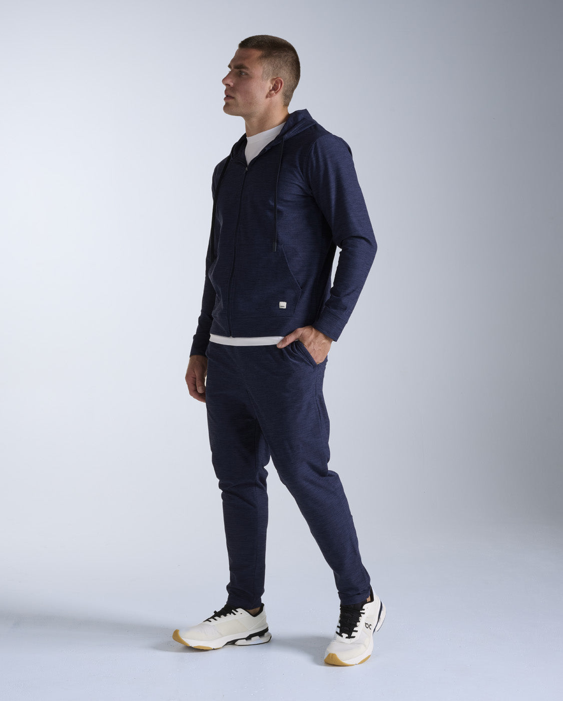 2xu-signature-jogger-pantaloni-training-blu image 6