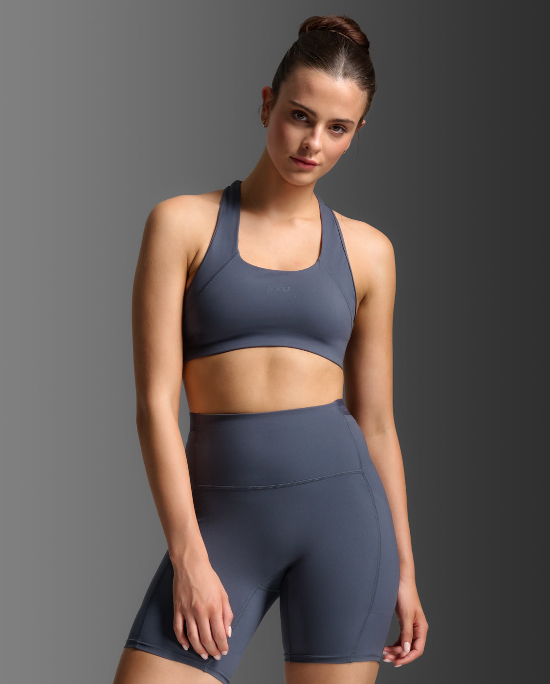 2xu-form-racerback-medium-impact-bra-blu-donna image 3