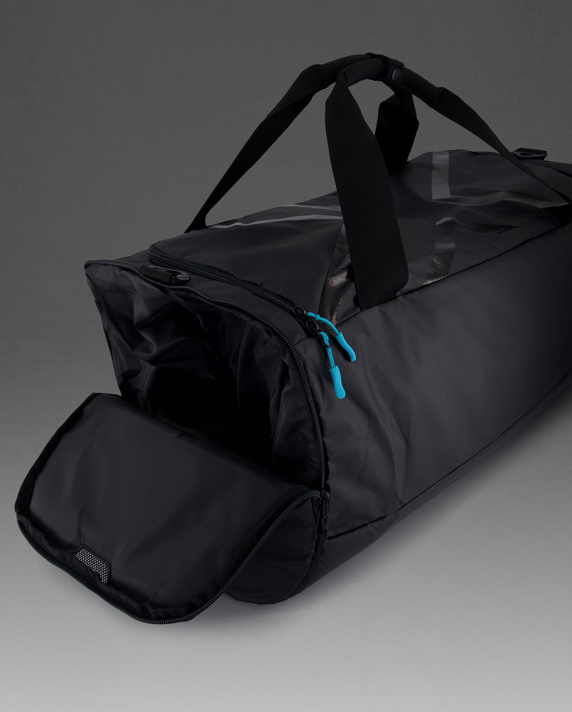 2xu-gym-bag-borsone-palestra-60l image 7