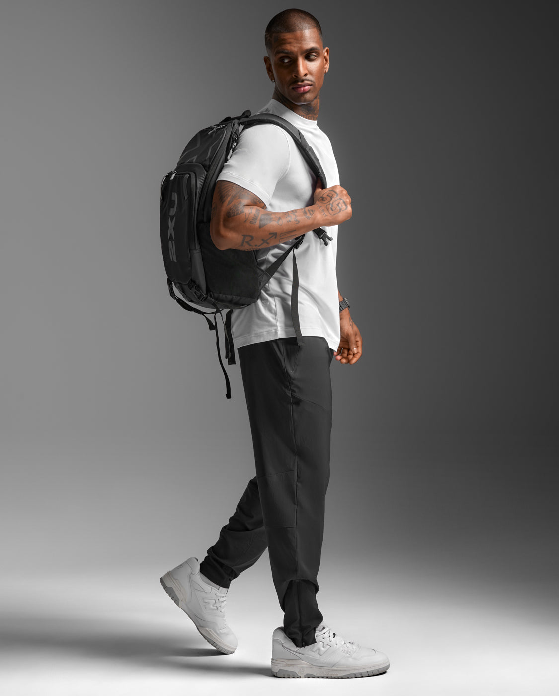 2xu-aero-woven-jogger-pantaloni-running-nero image 6