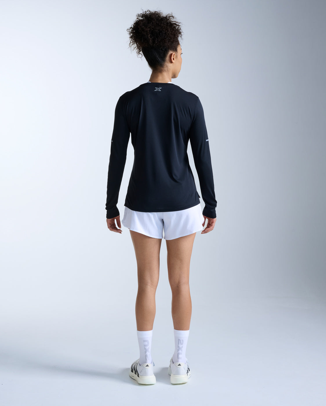 2xu-aero-long-sleeve-maglia-running-nero image 6