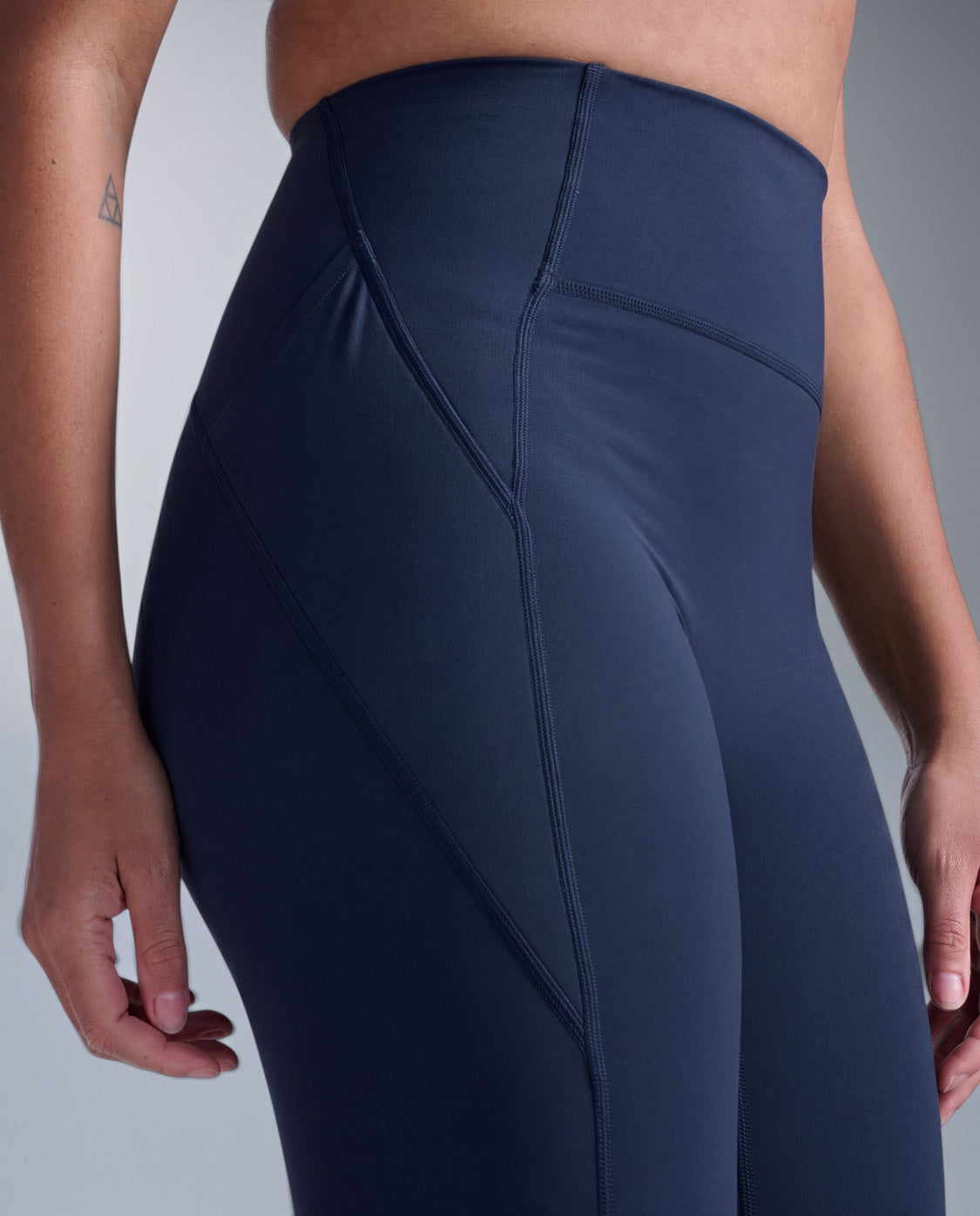 2xu-flex-hi-rise-compression-7-8-tights-leggings-compressivi image 3