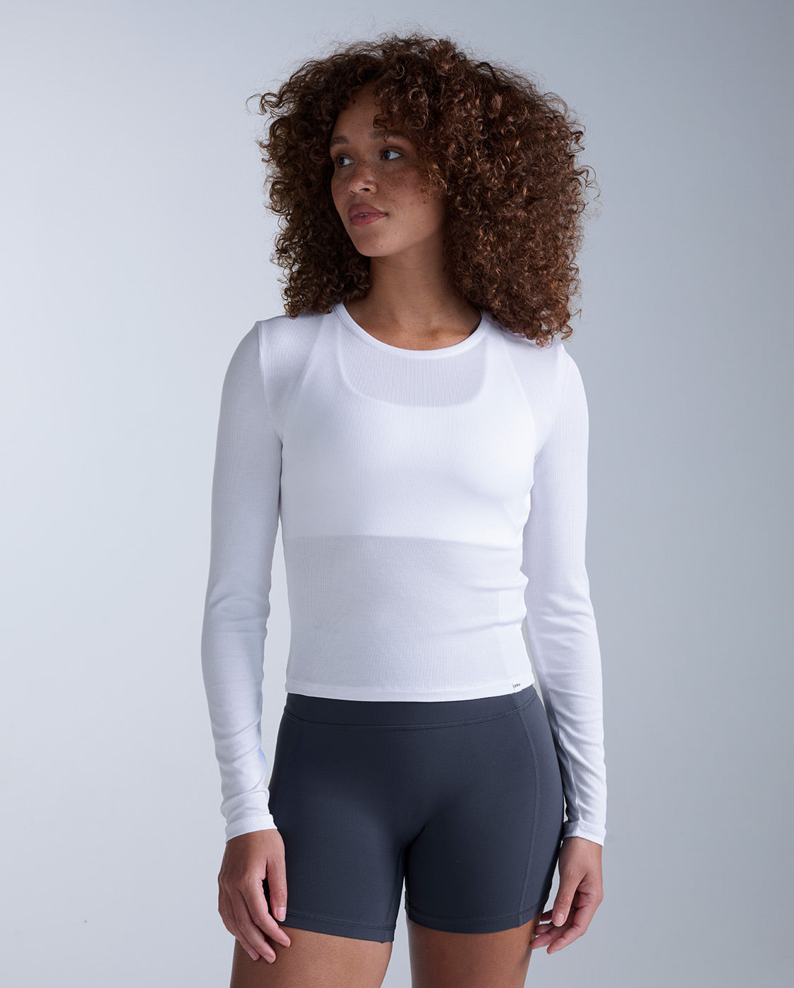 2xu-fluid-modal-ribbed-maglia-manica-lunga-donna-bianco image 1