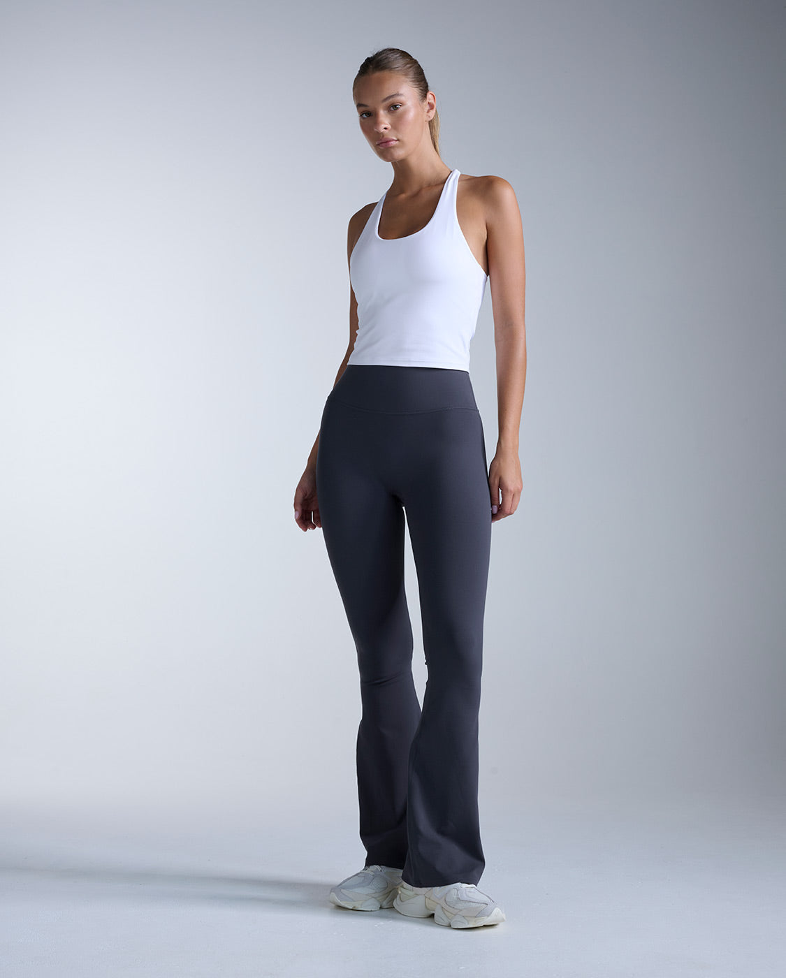 2xu-fluid-racerback-tank-donna-bianco image 7