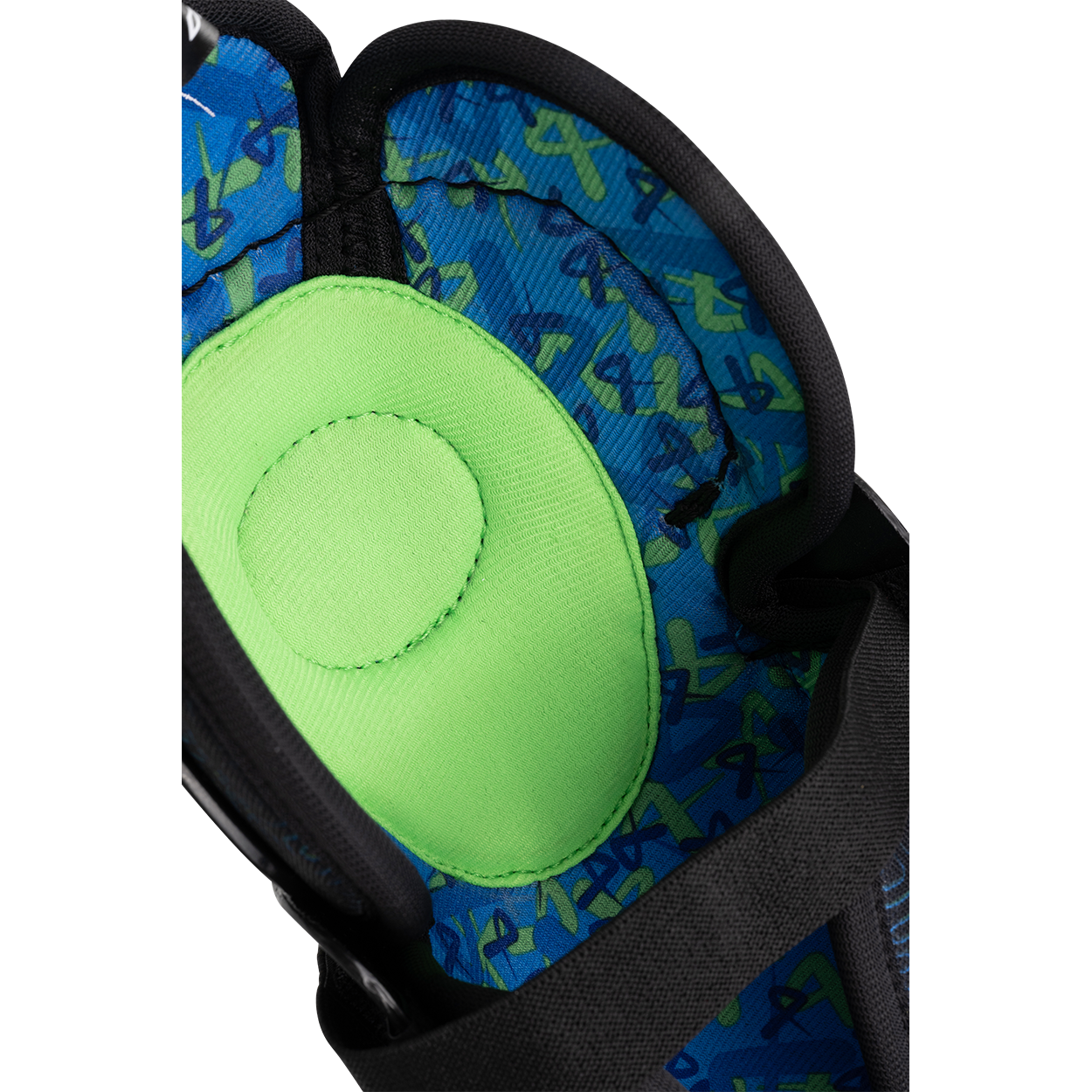 bauer-x-parastinchi-youth-s24 image 4