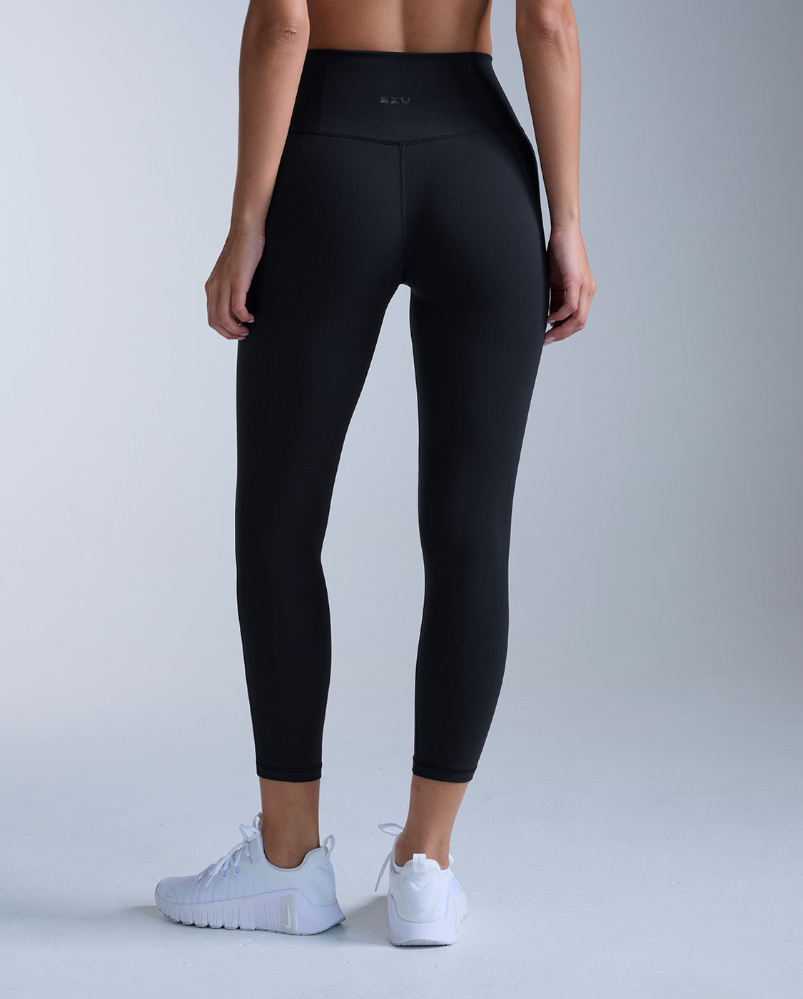 2xu-fluid-hi-rise-7-8-tights-donna-neri-leggings-modellanti image 2