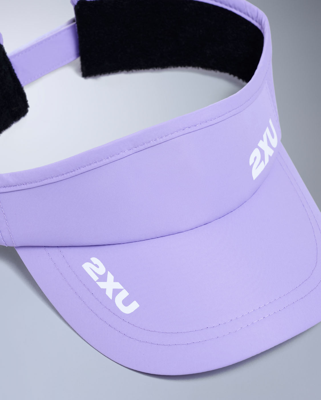 2xu-run-visor-viola-visiera-running-unisex image 4