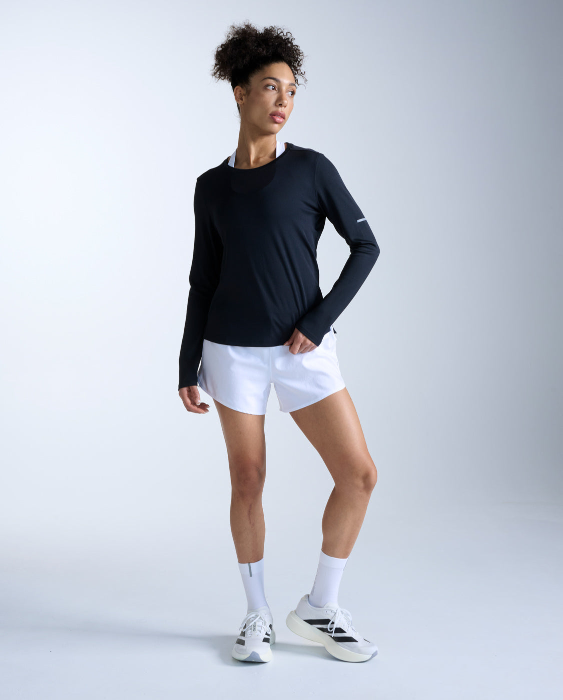 2xu-aero-long-sleeve-maglia-running-nero image 5