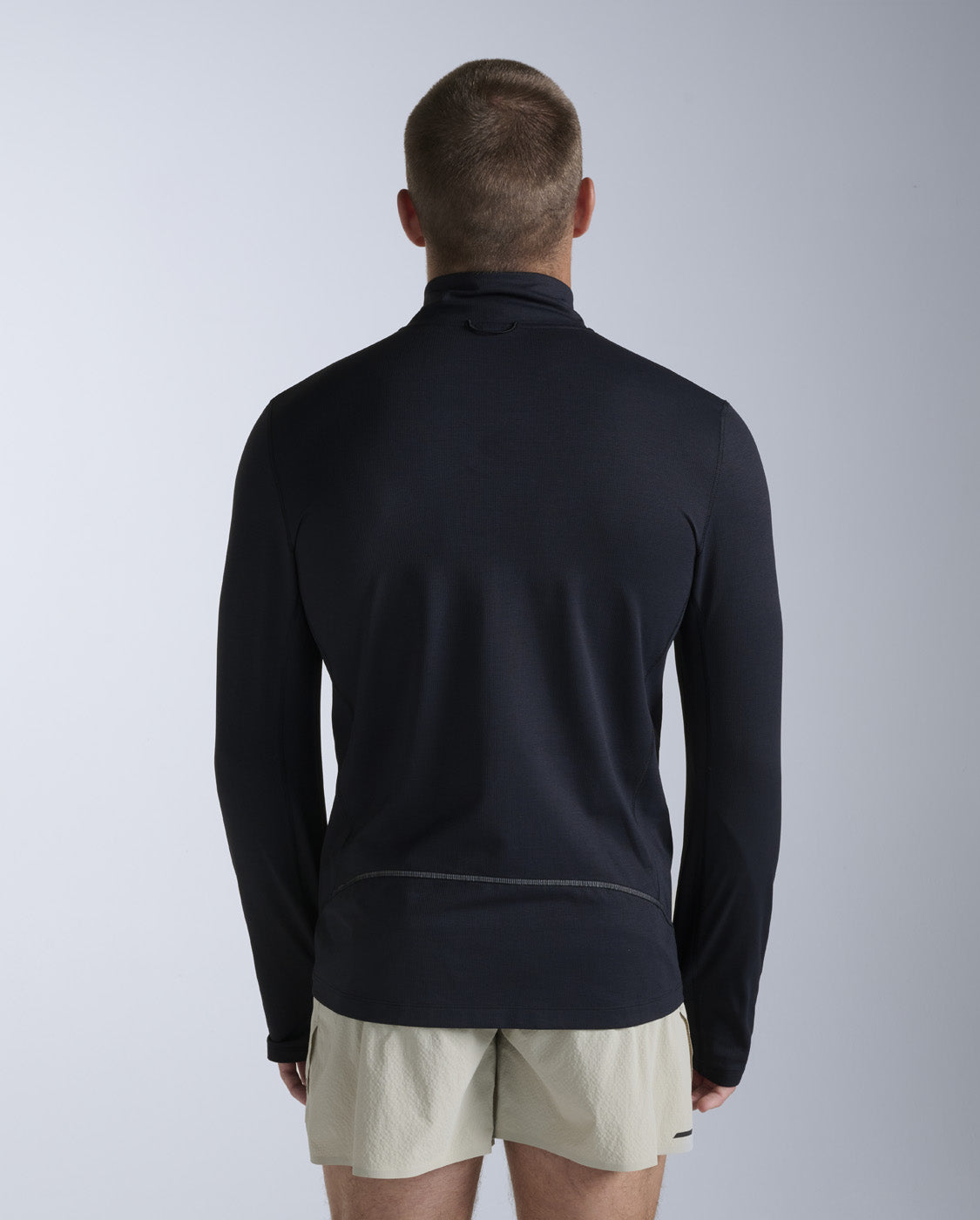 2xu-aero-trail-1-2-zip-uomo-nero image 3