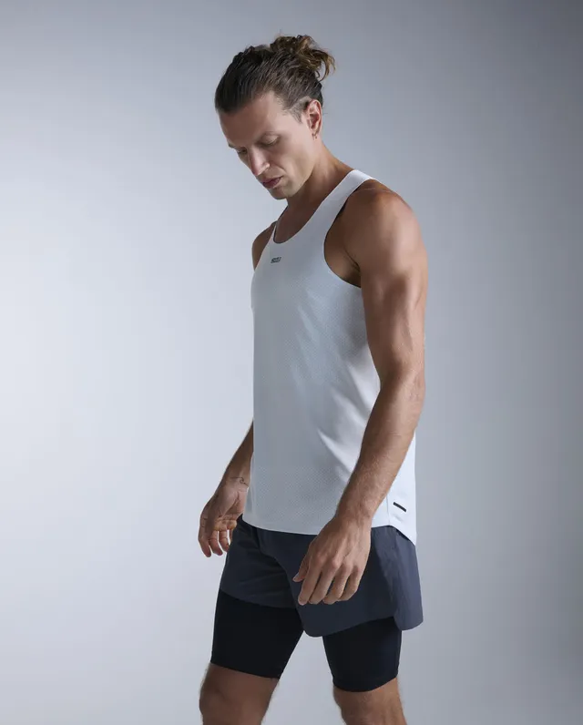 2xu-light-speed-tech-singlet-canotta-running-uomo image 1