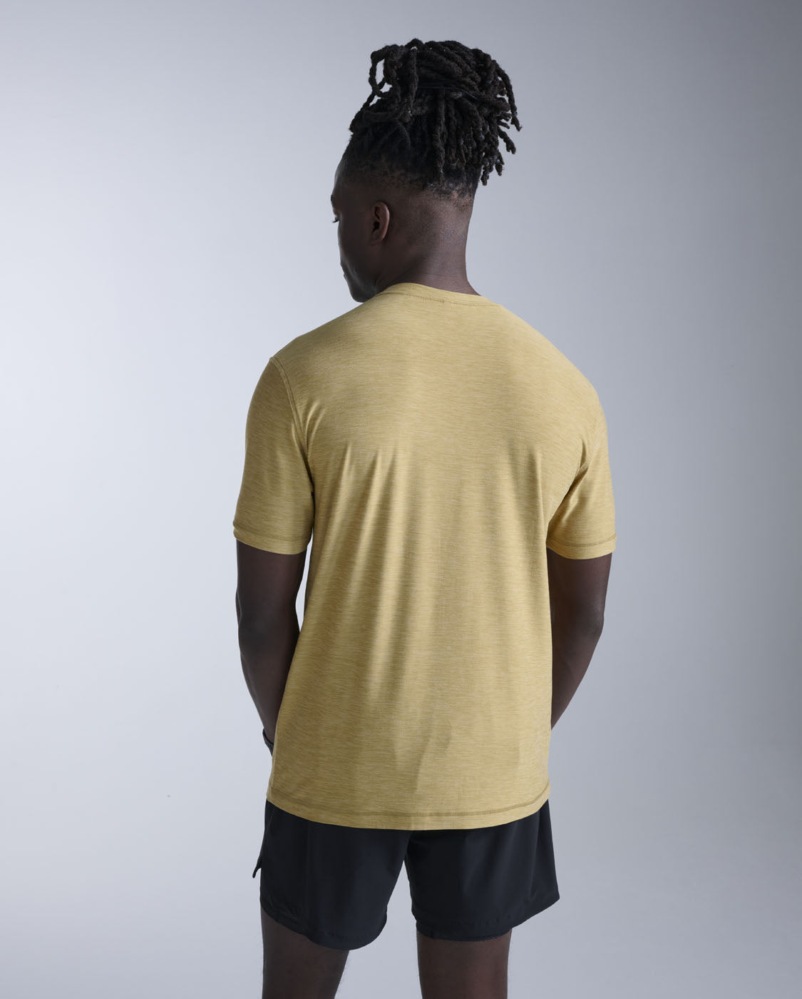 2xu-signature-tee-t-shirt-training-soft-jersey-beige image 3