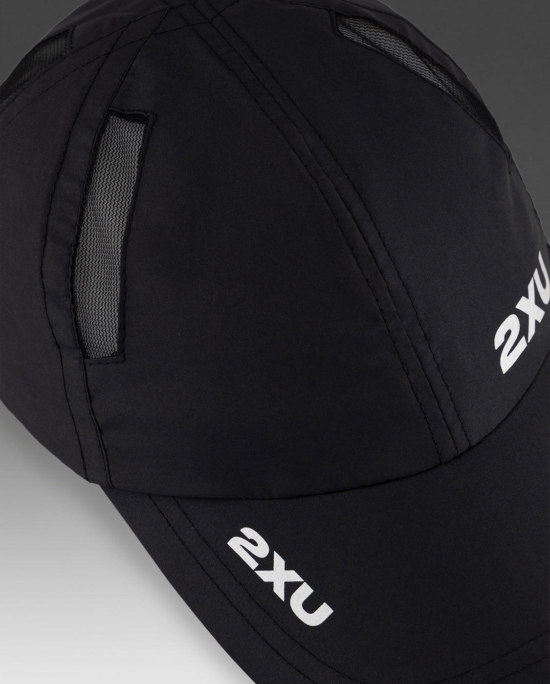 2xu-run-cap-cappellino-running-nero image 4