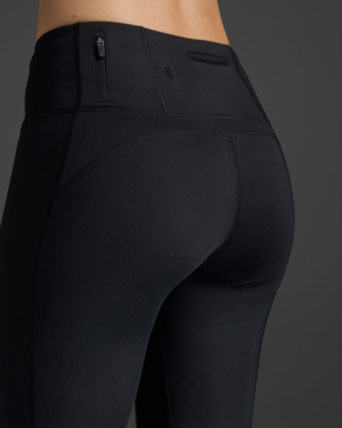 2xu-light-speed-mid-rise-compression-tights-running-nero image 4