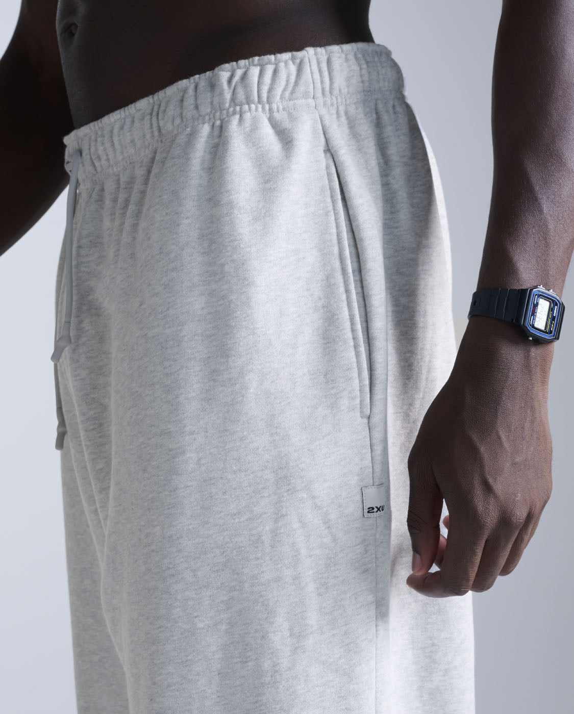 2xu-ez-oversized-organic-cotton-trackpants-pantaloni-tuta-uomo-grigio image 4