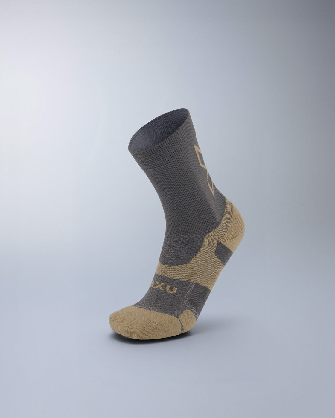 2xu-vectr-light-cushion-crew-socks-calze-crew-ammortizzazione-leggera image 1