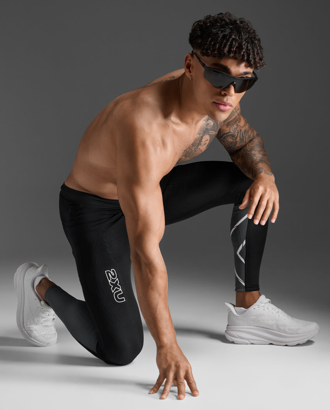 2xu-light-speed-react-compression-tights-leggings-running-neri image 4