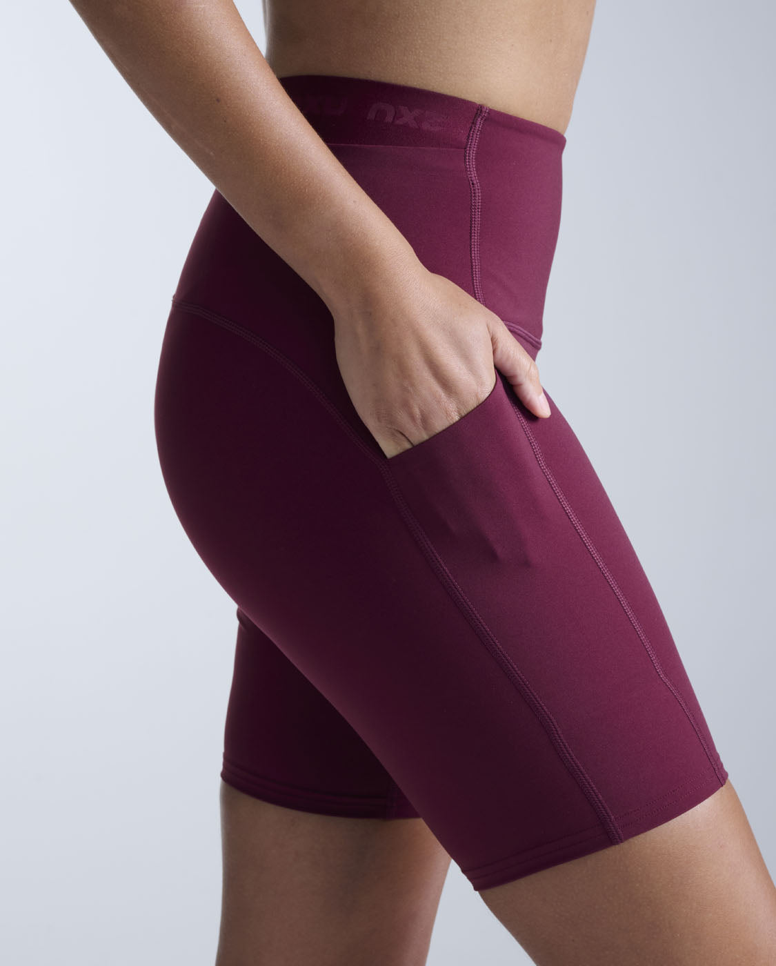 2xu-form-stash-hi-rise-6-compression-short-con-tasche-donna image 4