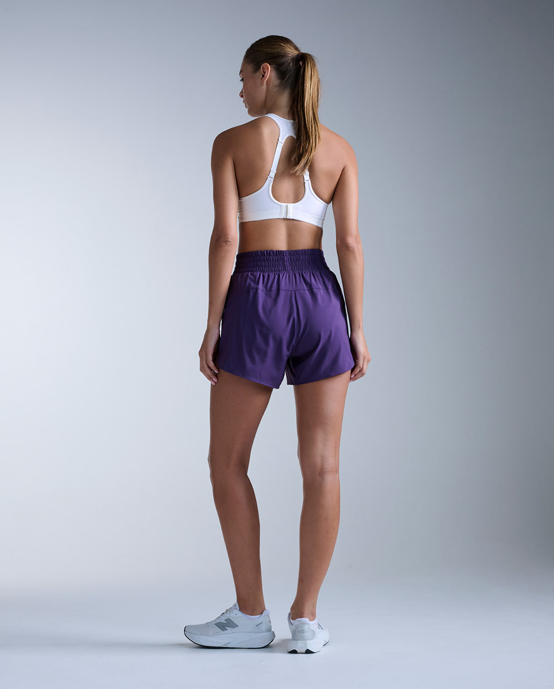 2xu-aero-hi-rise-4-inch-shorts-shorts-donna-viola image 8
