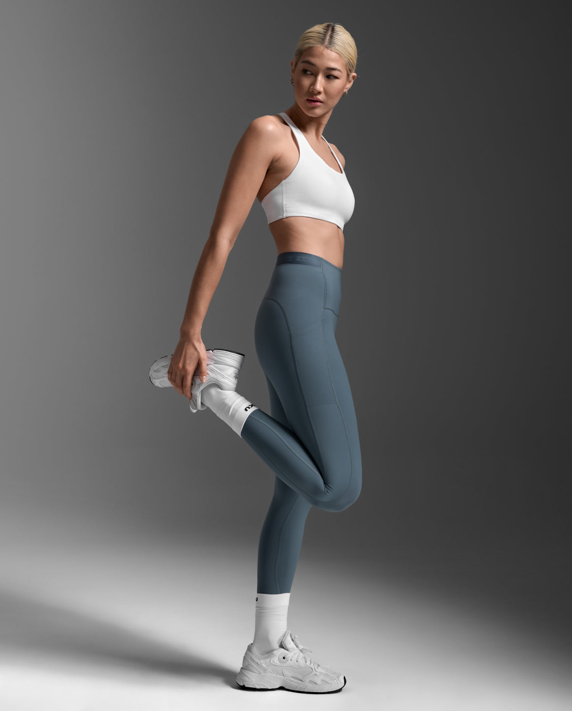2xu-form-stash-hi-rise-compression-tights-con-tasche-verde image 5