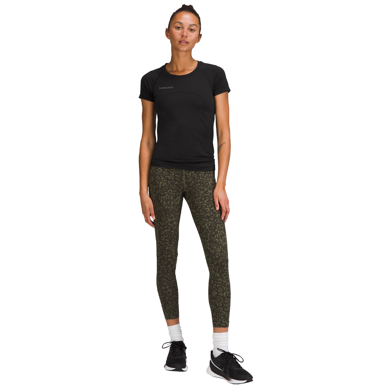 bauer-x-lululemon-swiftly-tech-t-shirt-manica-corta-donna image 3
