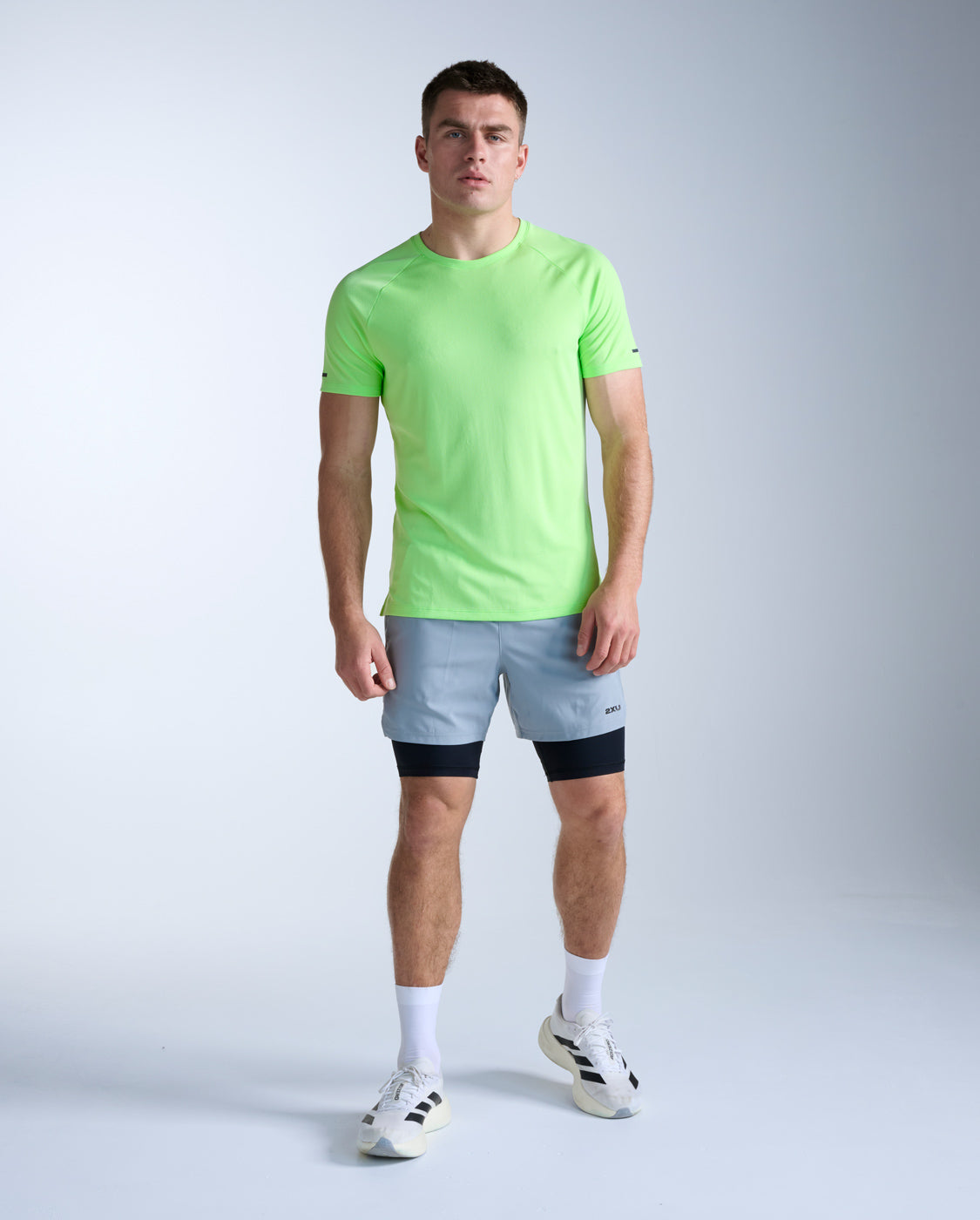2xu-aero-tee-uomo-verde-chiaro image 7