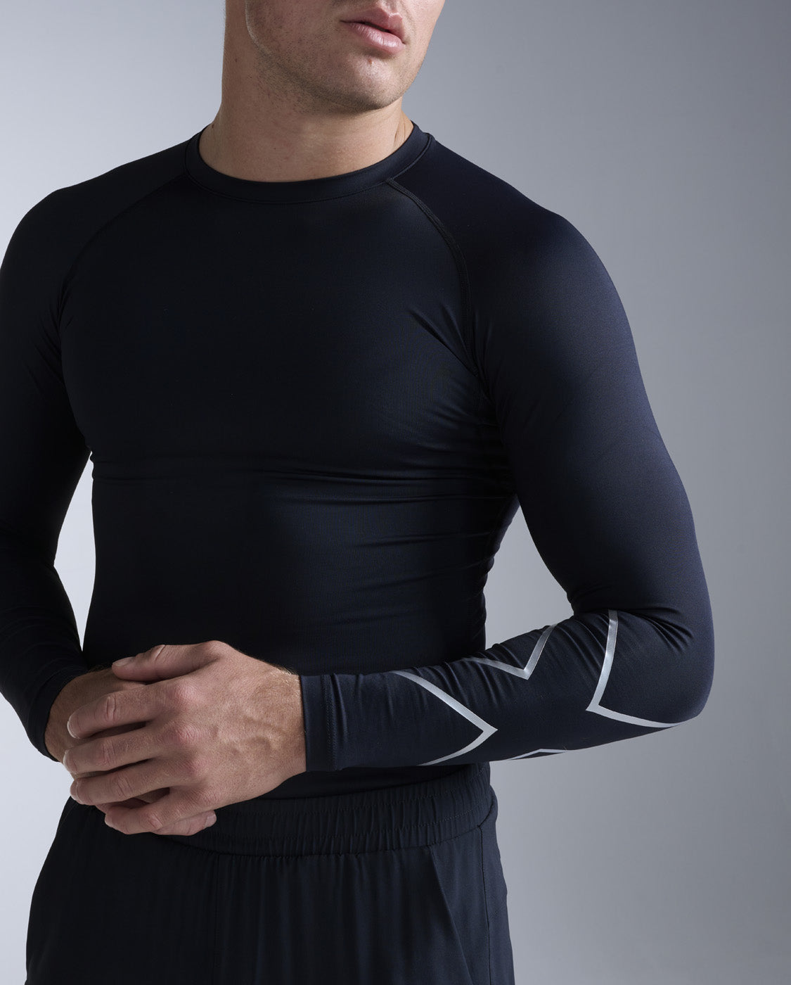 2xu-core-compression-maglia-manica-lunga-nera-2 image 3