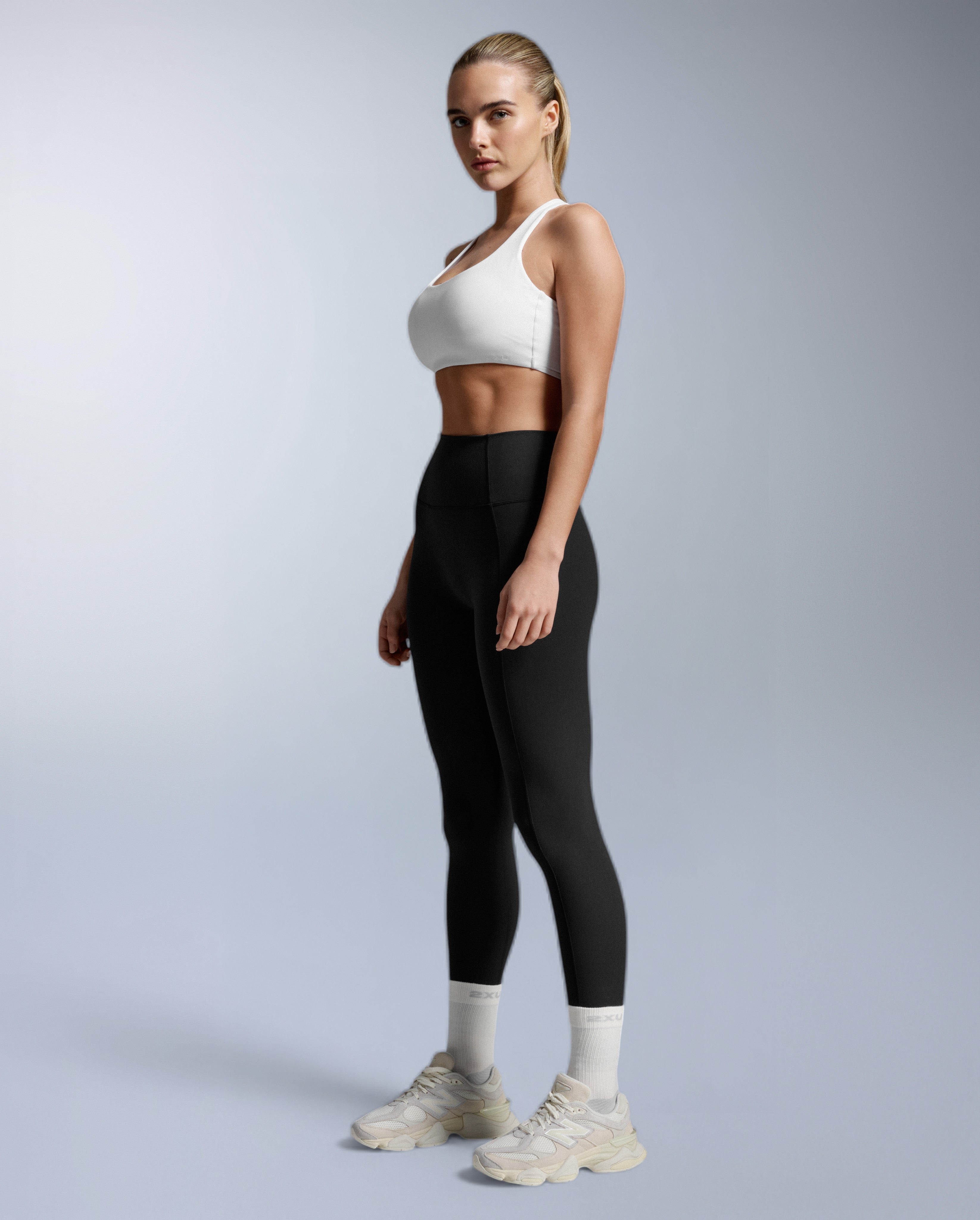 2xu-fluid-twist-back-bra-reggiseno-sport-donna-bianco image 5