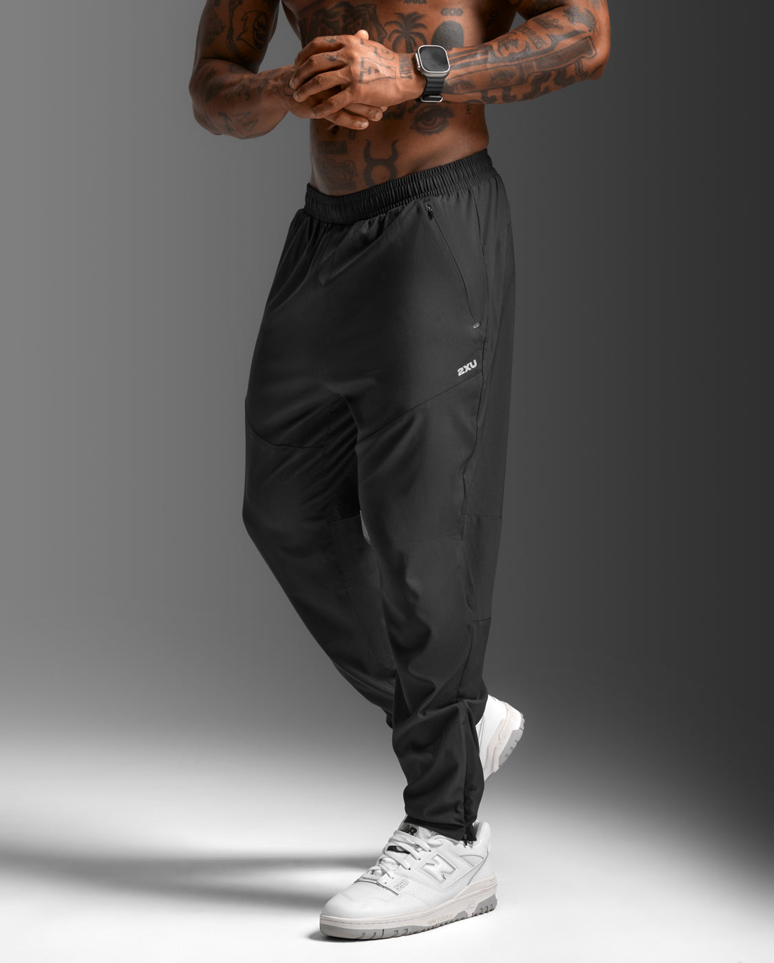 2xu-aero-woven-jogger-pantaloni-running-nero image 5