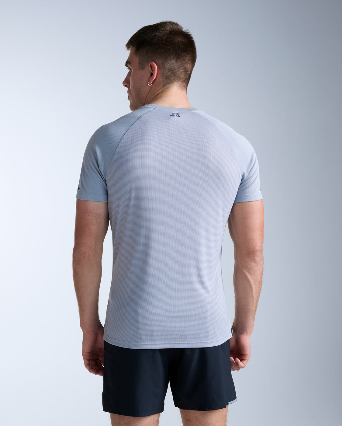 2xu-aero-tee-maglia-running-traspirante-slim-fit image 5