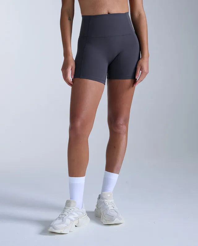 2xu-fluid-hi-rise-5-inch-shorts-donna-shorts-modellanti image 1